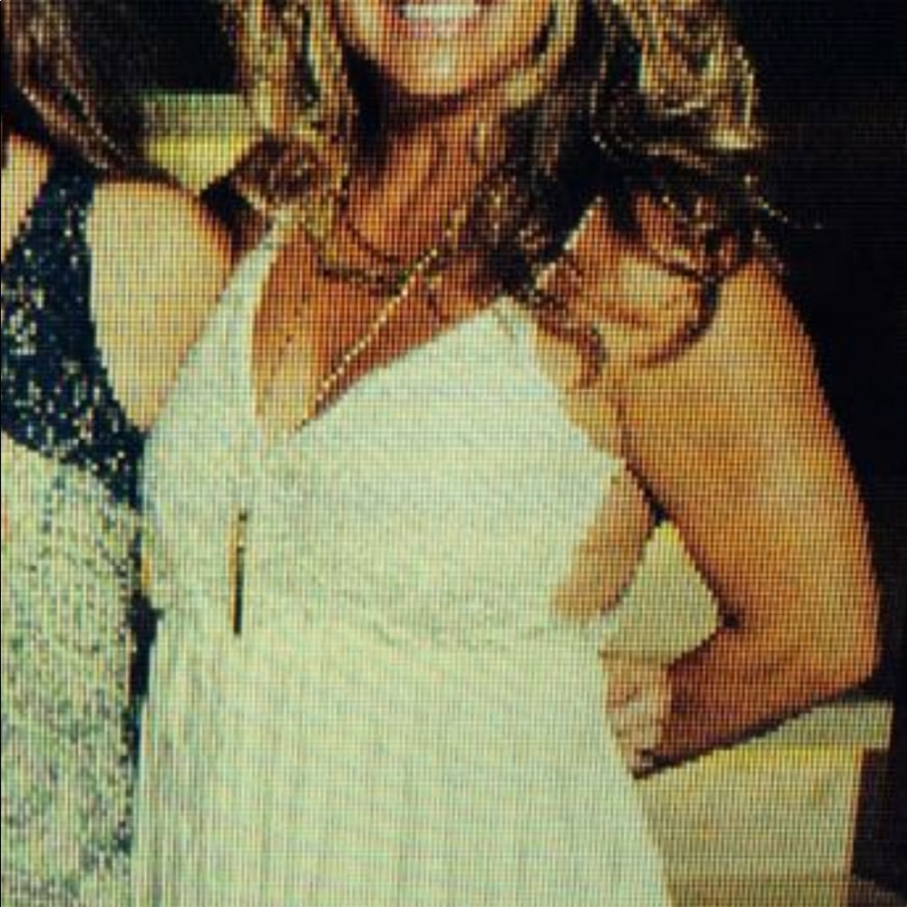 Dress - Picture 7 of 8